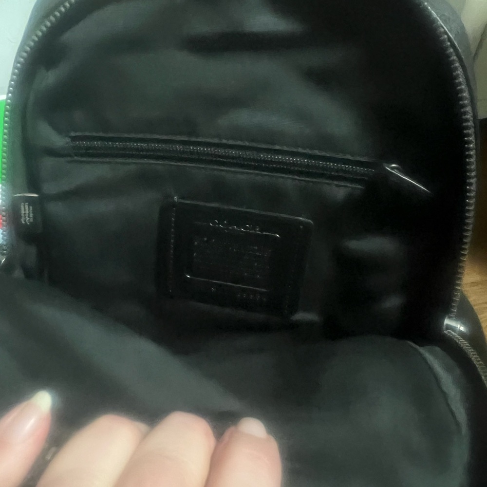 Coach Men's Black Leather Backpack - Picture 4 of 7
